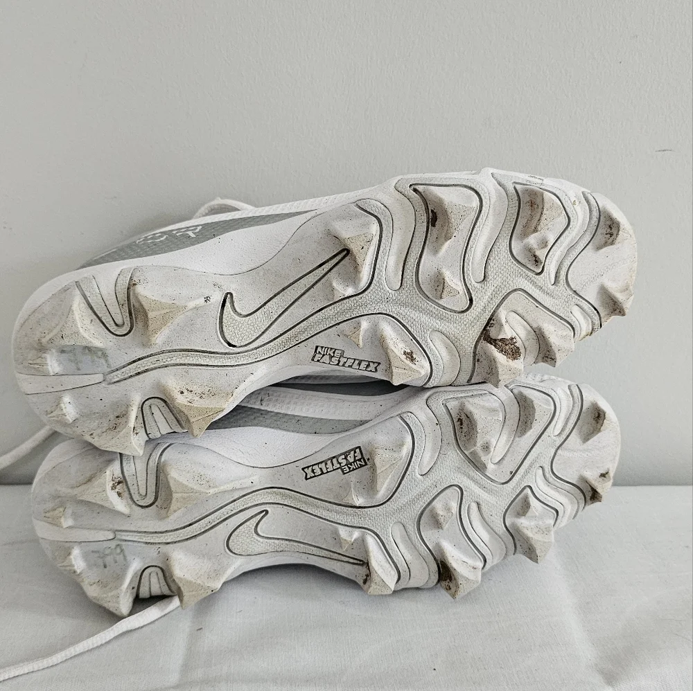 NIKE Phantom White & Gray Youth Sports Cleats, Shoes